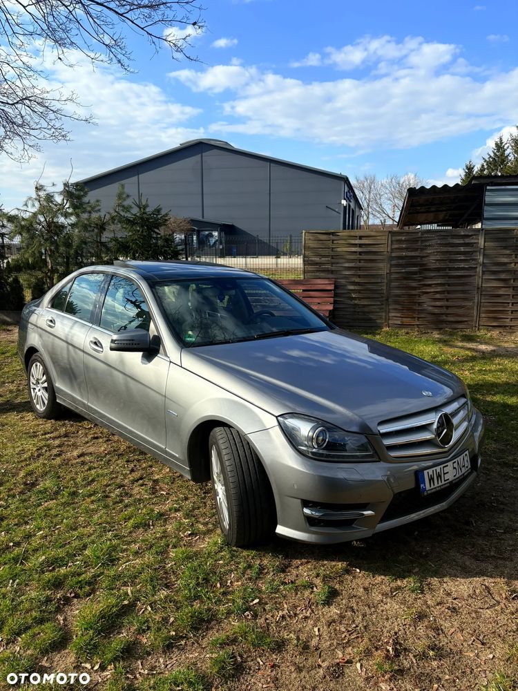 Mercedes-Benz Klasa C 180 CGI Automatik BlueEFFICIENCY Elegance - 4