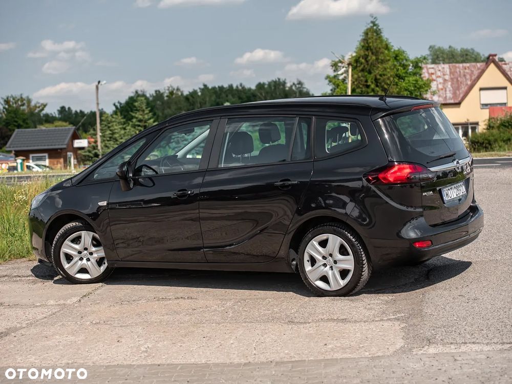 Opel Zafira - 10