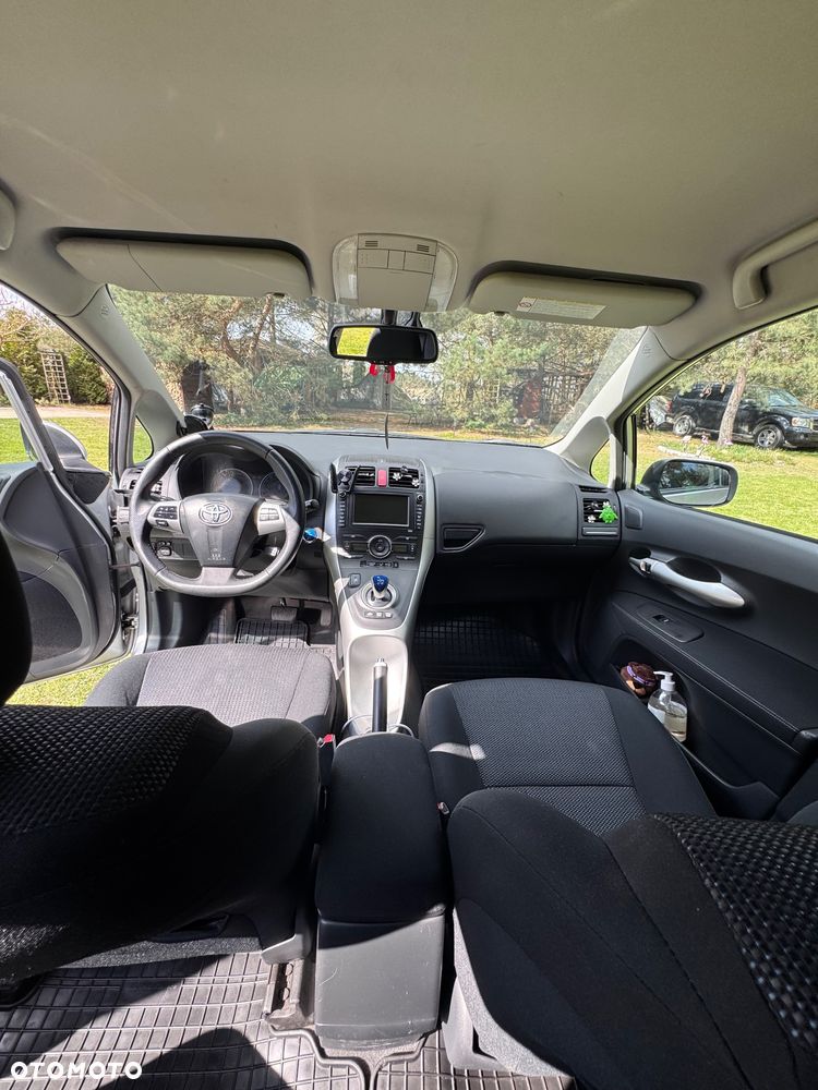 Toyota Auris - 9