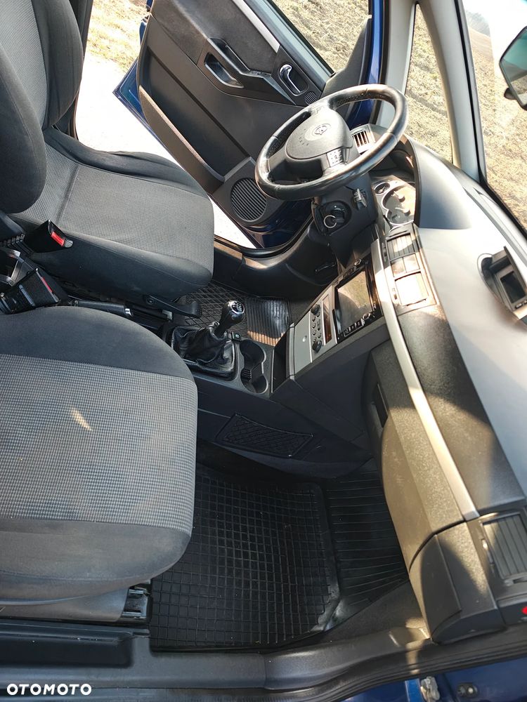 Opel Meriva 1.6 16V Essentia - 6