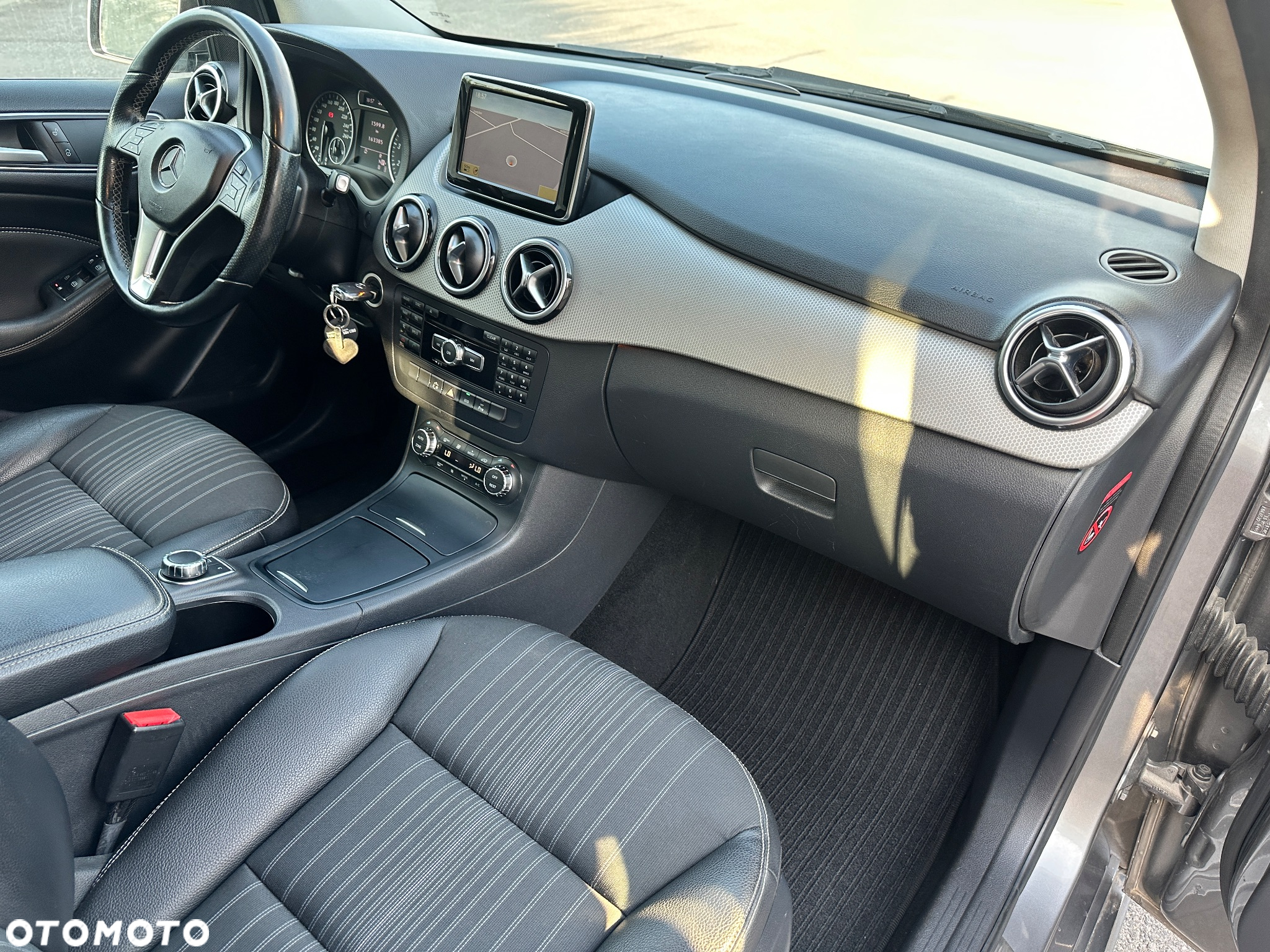 Mercedes-Benz Klasa B 180 (BlueEFFICIENCY) 7G-DCT - 18