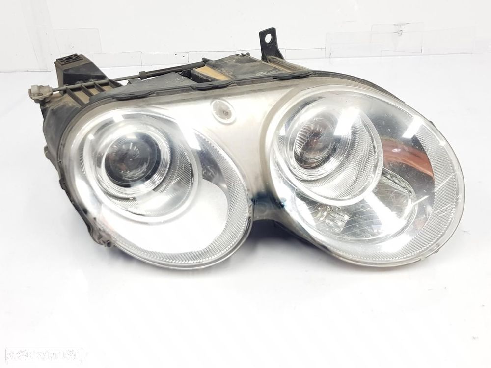 FAROL DIREITO BENTLEY CONTINENTAL FLYING SPUR - 1