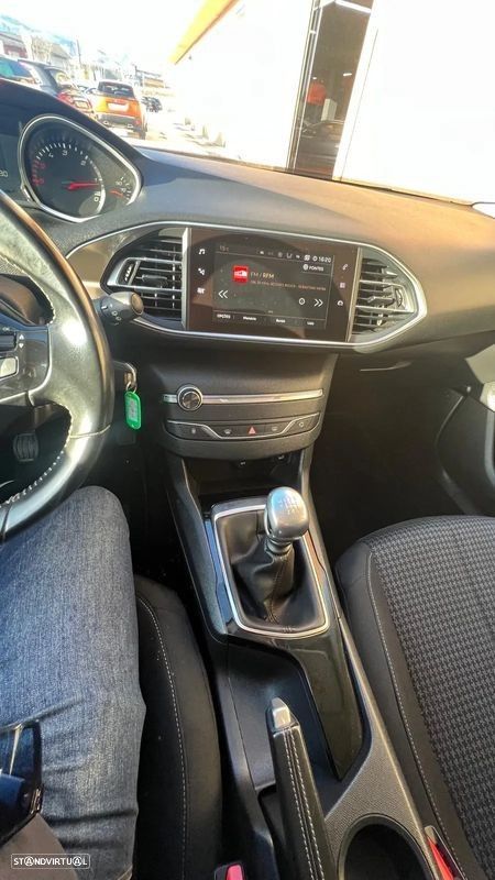 Peugeot 308 1.5 BlueHDi Allure Pack - 6