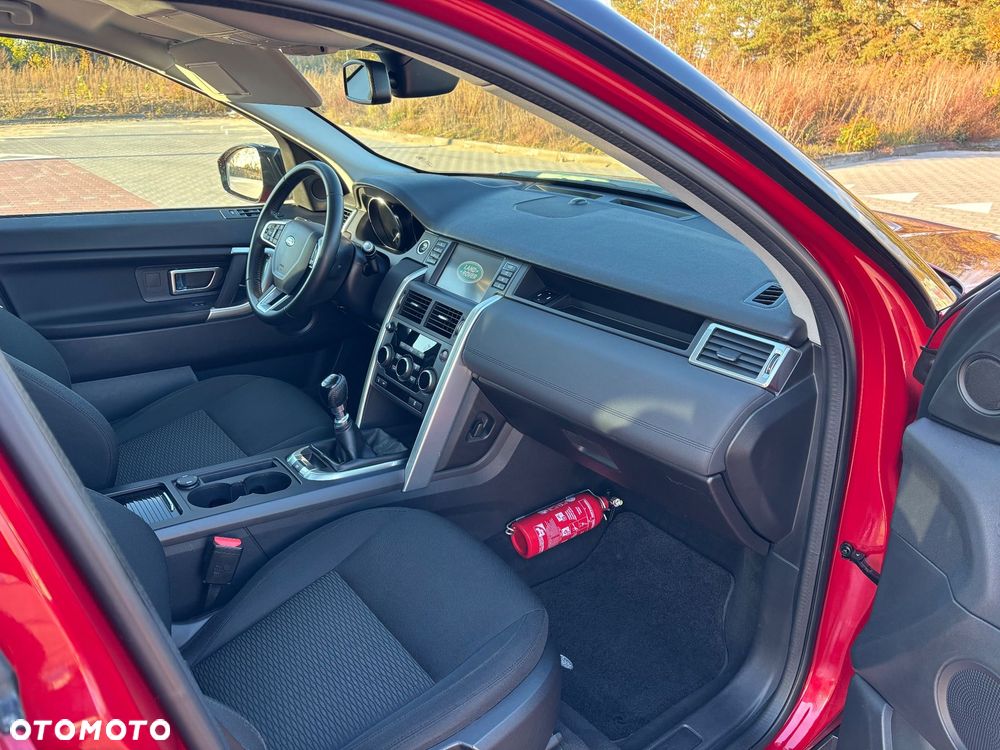 Land Rover Discovery Sport - 12