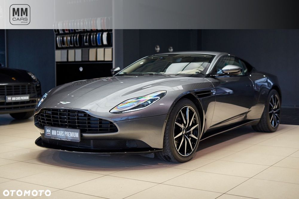 Aston Martin DB11 V8