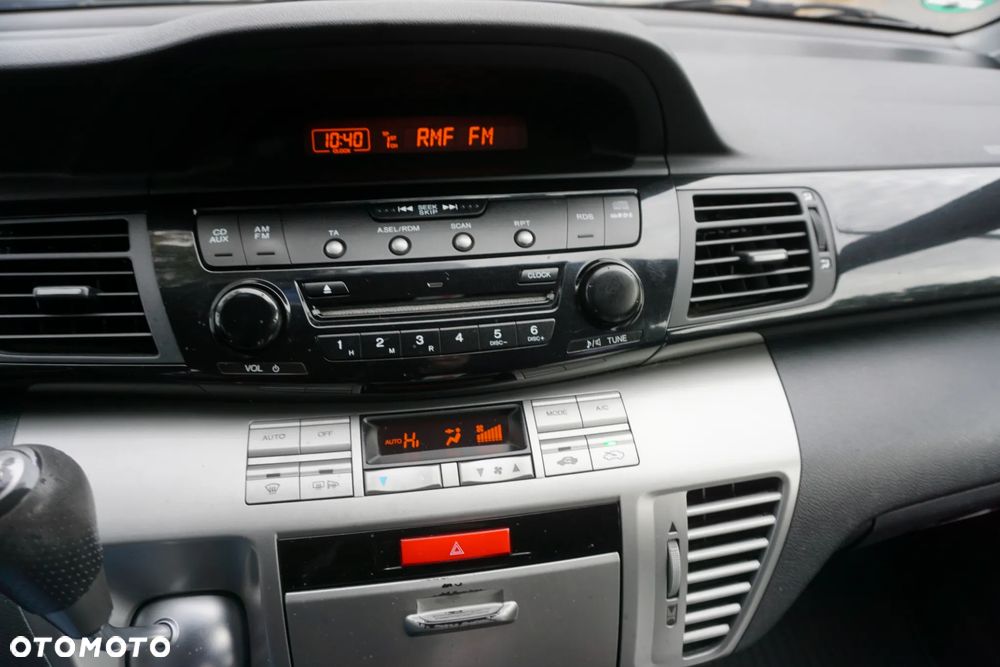 Honda FR-V 1.7 - 19