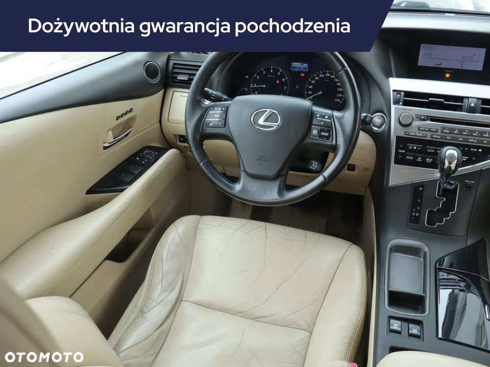 Lexus RX - 9