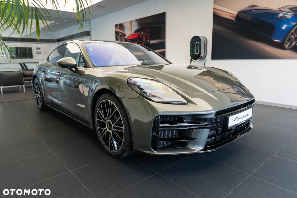 Porsche Panamera - 8