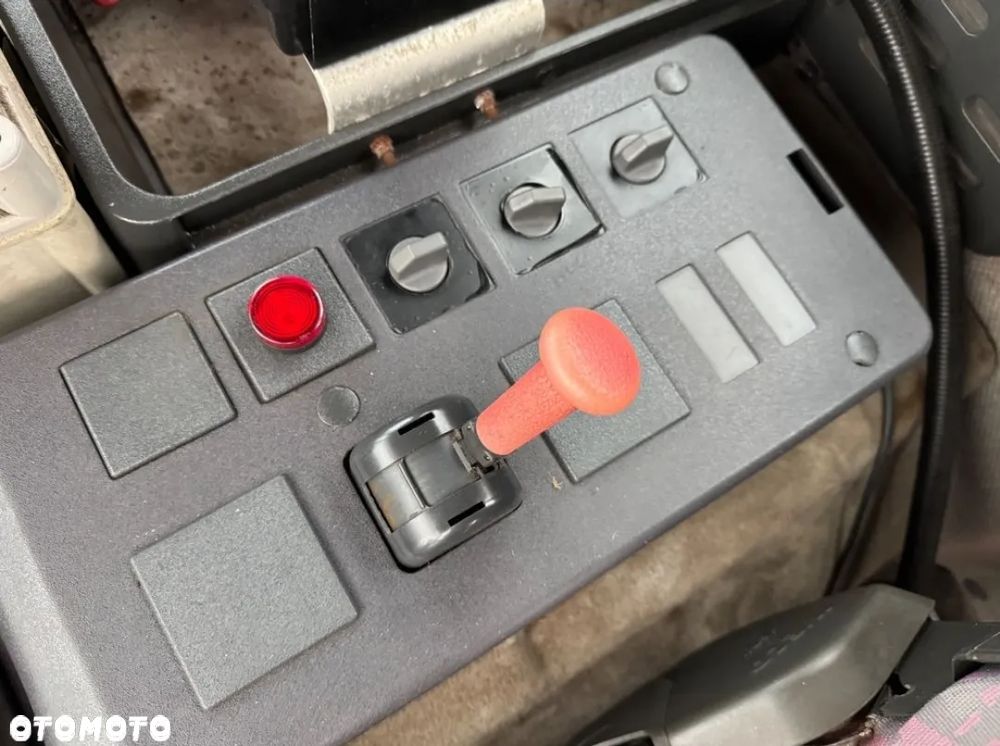 Iveco Eurotech 190E27 Hakowiec Solarka Piaskarka Specjalny Tylko 101tys km - 22