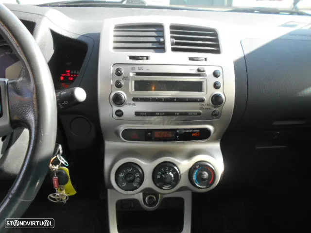 Toyota Urban Cruiser 1.4 D-4D Sol - 11