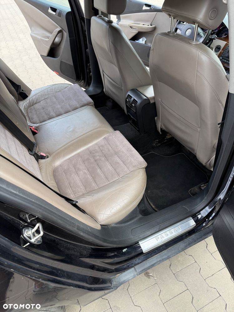 Volkswagen Passat 2.0 TDI Highline - 19