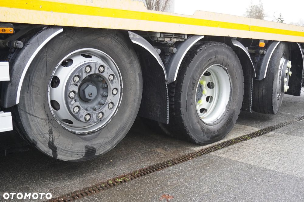 Iveco Stralis 420 8x2 / Zabudowa laweta Fiault / 2 osie skrętne / 17,6 t ładowności - 12