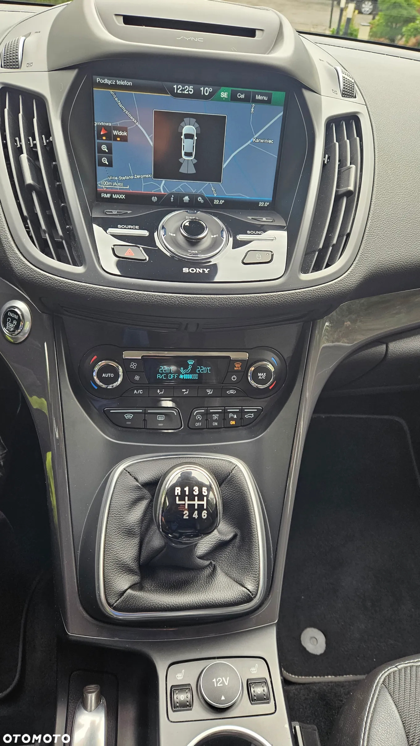 Ford Kuga 2.0 TDCi 2x4 Titanium - 25