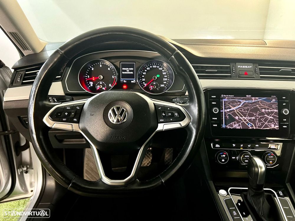 VW Passat Variant 1.6 TDI Confortline DSG - 13
