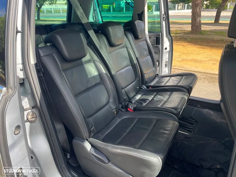 VW Sharan 2.0 TDI Blue Highline DSG - 20