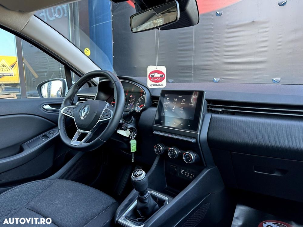 Renault Clio - 9