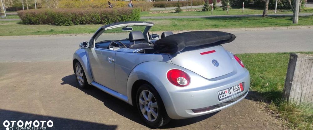 Volkswagen New Beetle - 7