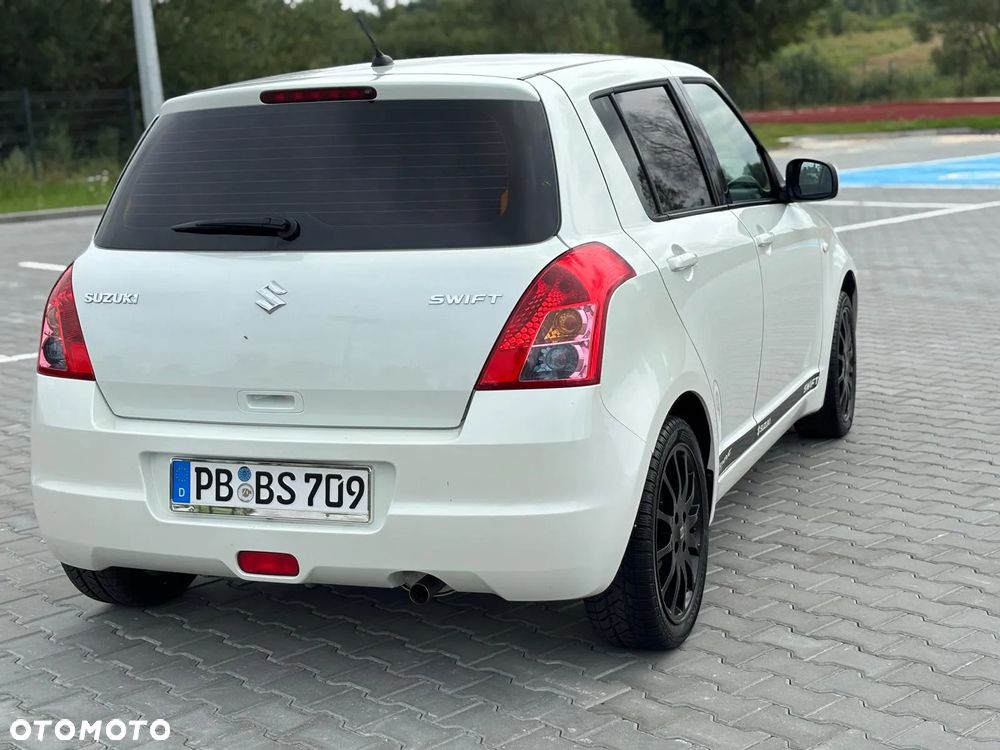 Suzuki Swift 1.3 Limited 25 - 14