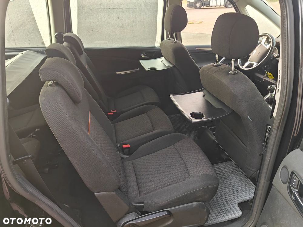 Ford Galaxy - 6