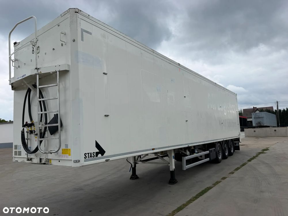 Stas Ruchoma podłoga 94m3 Podłoga 10 mm 2018 rok - 5