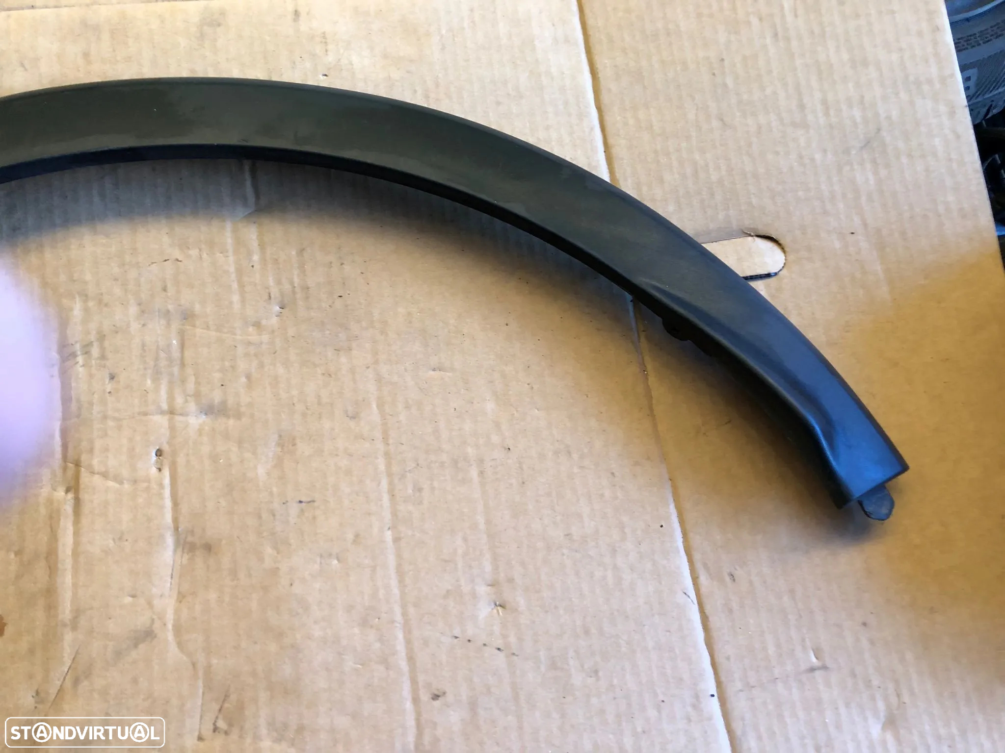 RENAULT CAPTUR I ABA GUARDA LAMAS TRÁS ESQUERDA - GL085 - 4