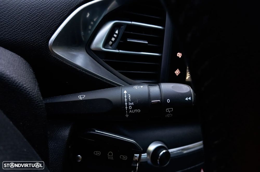 Peugeot 308 1.6 e-HDi Allure CMP6 - 22