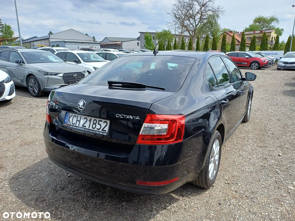 Skoda Octavia 1.6 TDI DSG Clever - 7