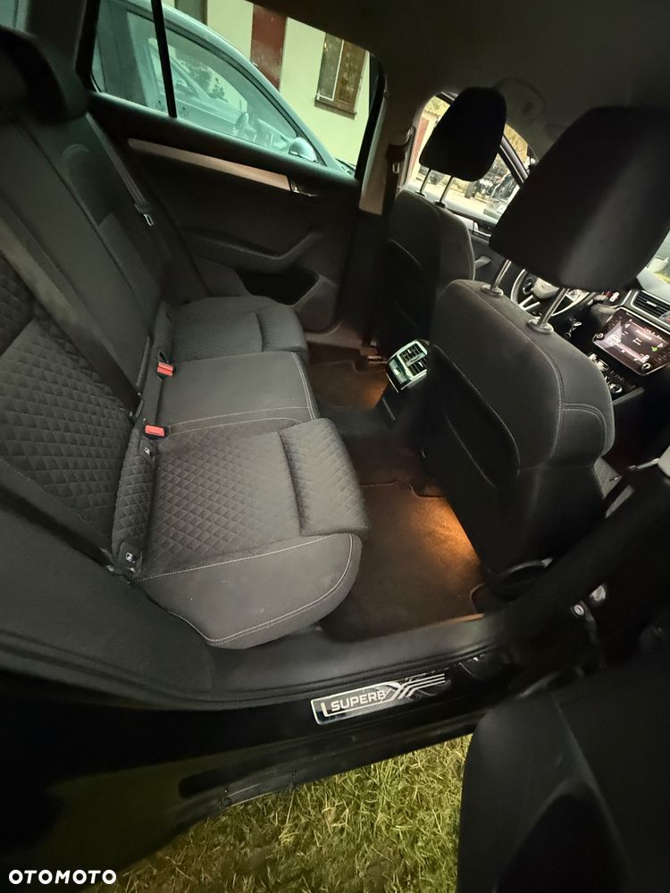 Skoda Superb 2.0 TDI Style - 17