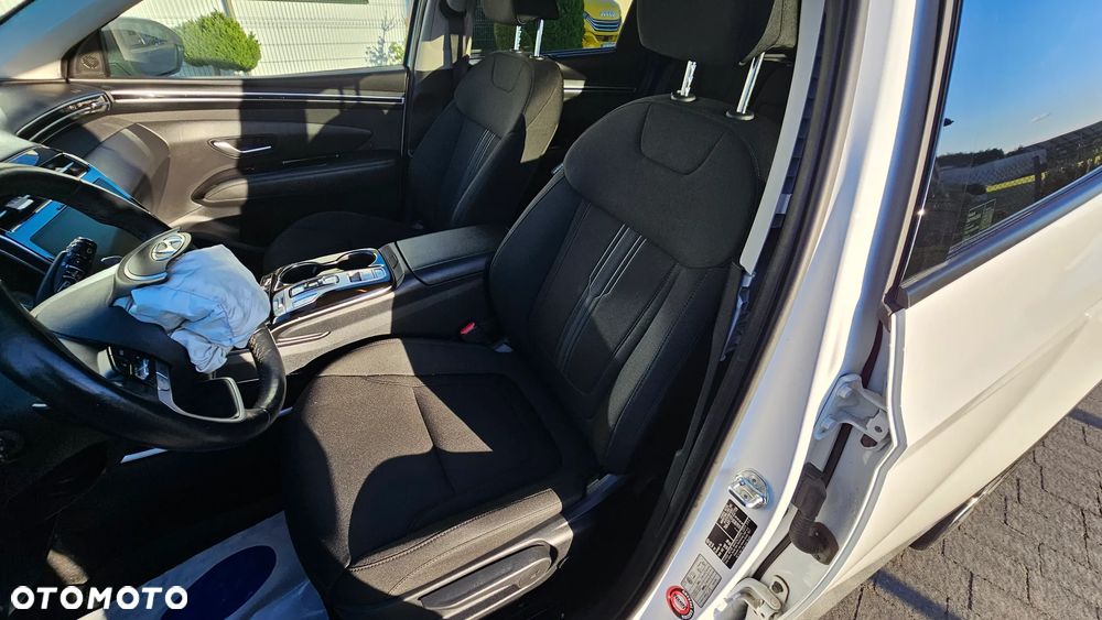 Hyundai Tucson 1.6 T-GDi HEV Executive 4WD - 13