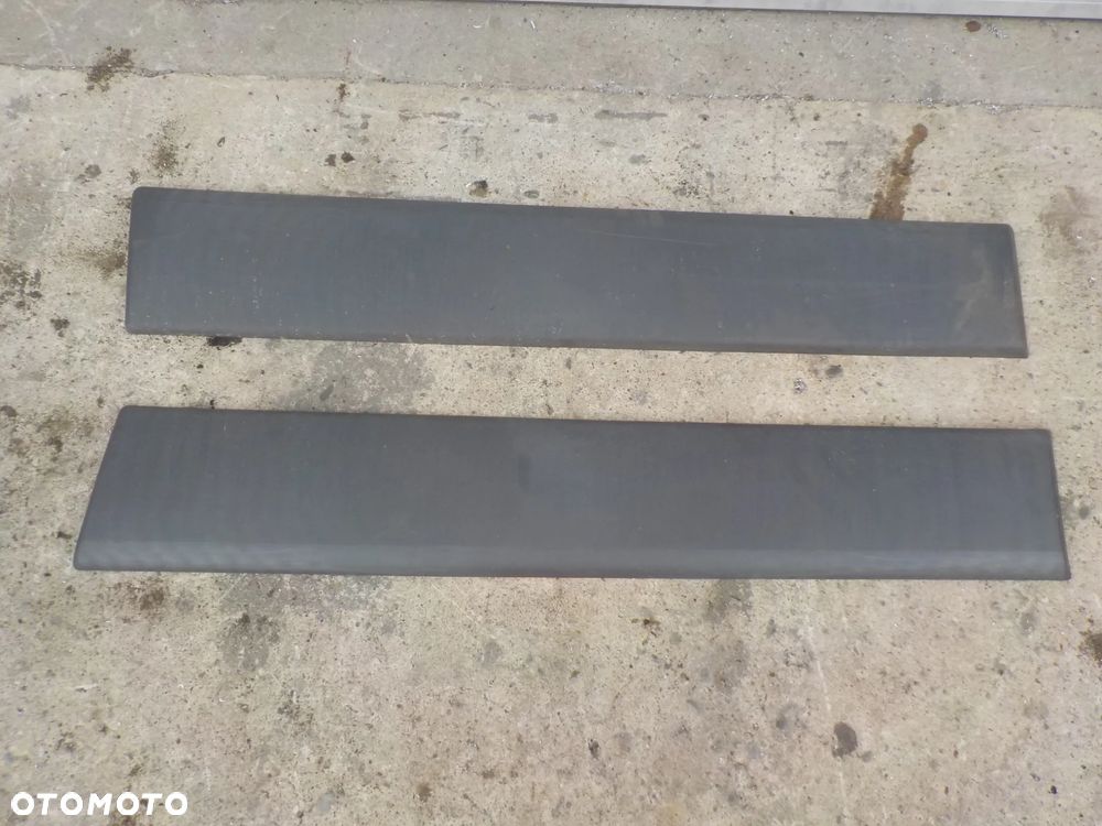 OPEL VIVARO A LISTWA BOCZNA  LEWA - 1