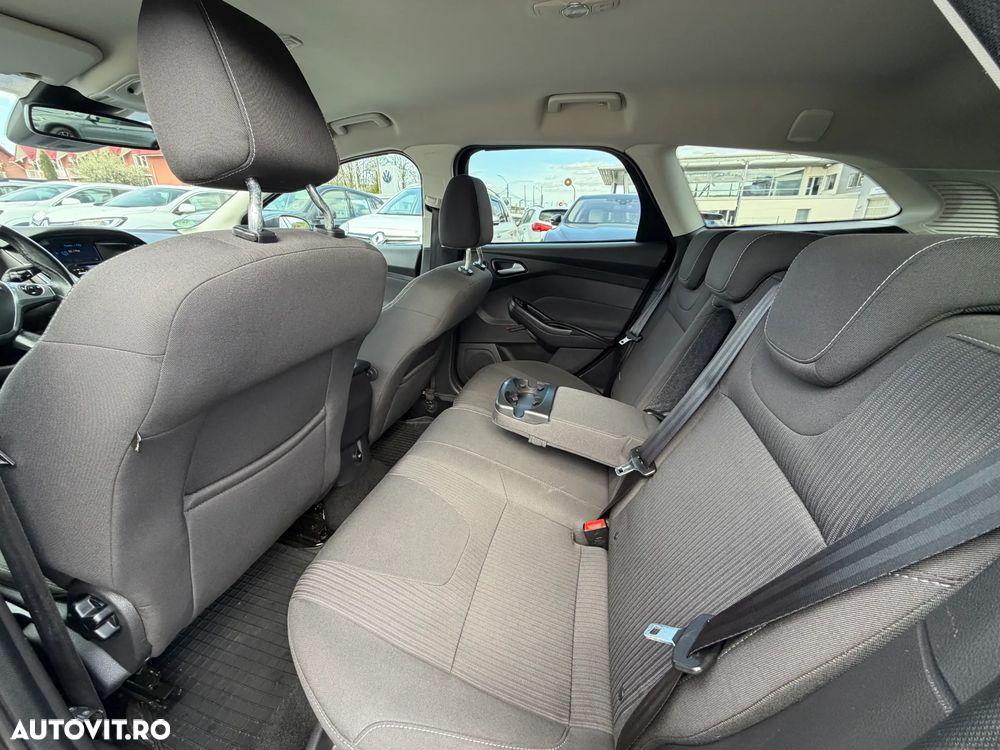 Ford Focus 1.0 EcoBoost Start-Stopp-System TITANIUM - 13