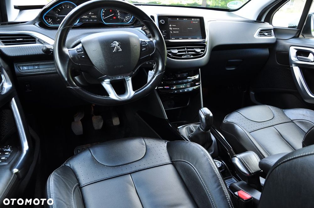 Peugeot 2008 PureTech 110 Stop&Start Crossway - 38