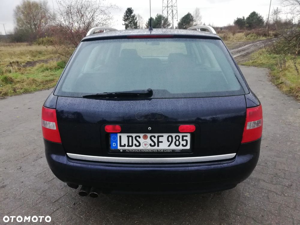 Audi A6 Avant 2.4 - 5