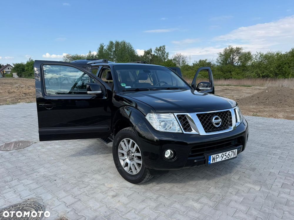 Nissan Pathfinder 2.5 D LE EU5 - 8