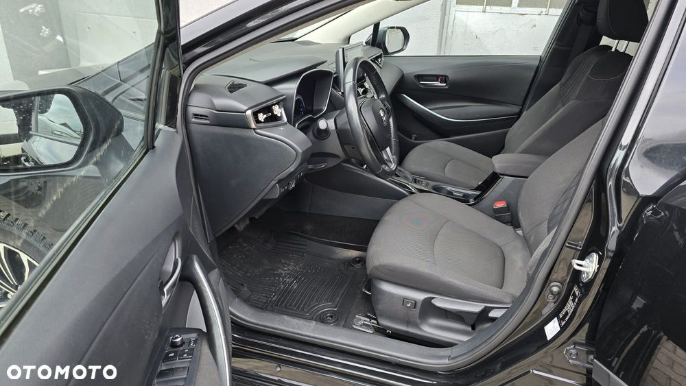 Toyota Corolla - 22