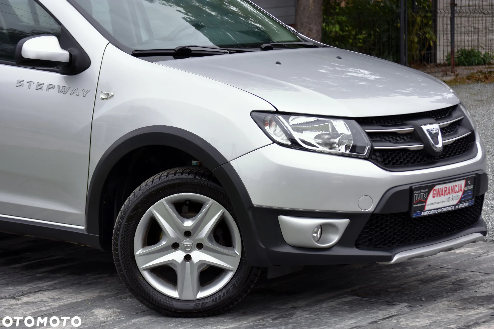 Dacia Sandero Stepway dCi 90 (S&S) Essential - 8