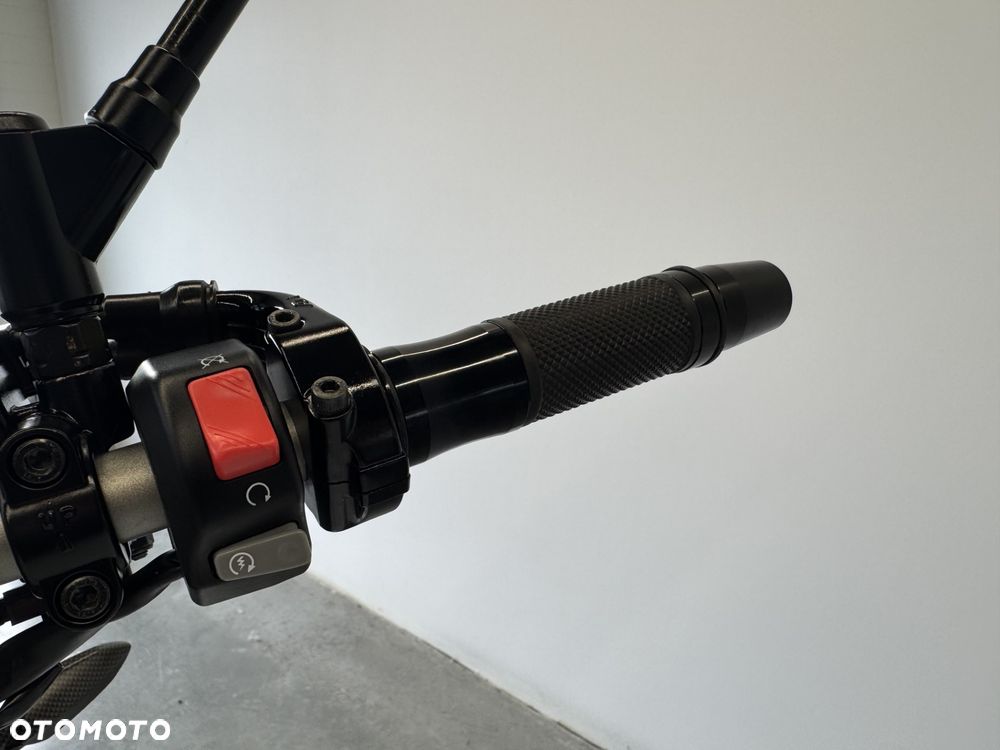 Yamaha FZ8 - 29