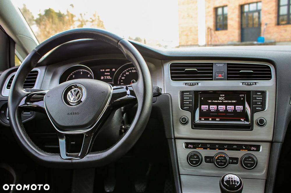 Volkswagen Golf 2.0 BlueTDI Highline - 30