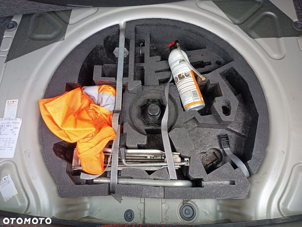 Volkswagen Golf 1.6 United - 28