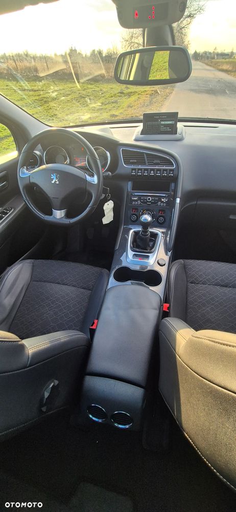 Peugeot 3008 PureTech 130 Stop & Start GPF Allure Business-Paket - 38