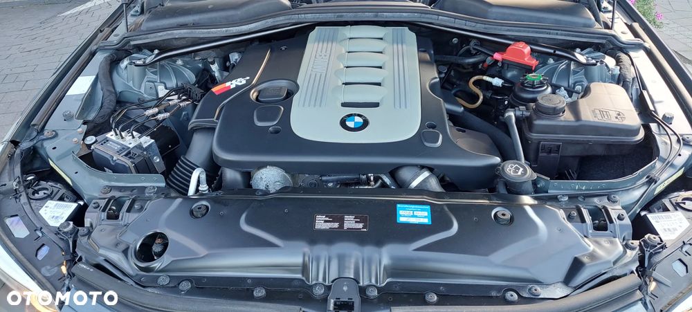 BMW Seria 5 525d Edition Sport - 33