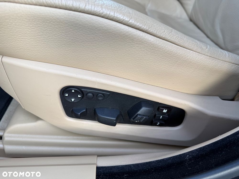 BMW Seria 5 530d xDrive Edition Exclusive - 32