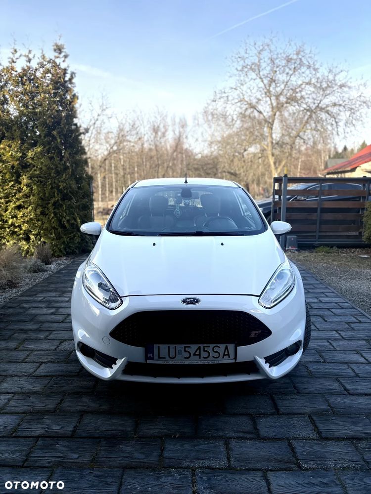 Ford Fiesta 1.6 EcoBoost mit Leder-Sport-Paket ST - 3