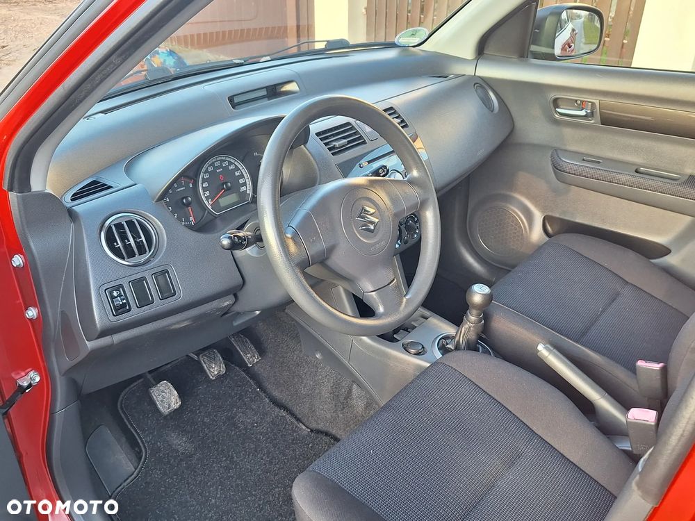 Suzuki Swift 1.3 Club dance - 2