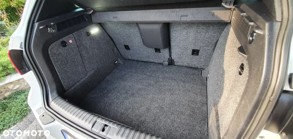 Volkswagen Tiguan - 9