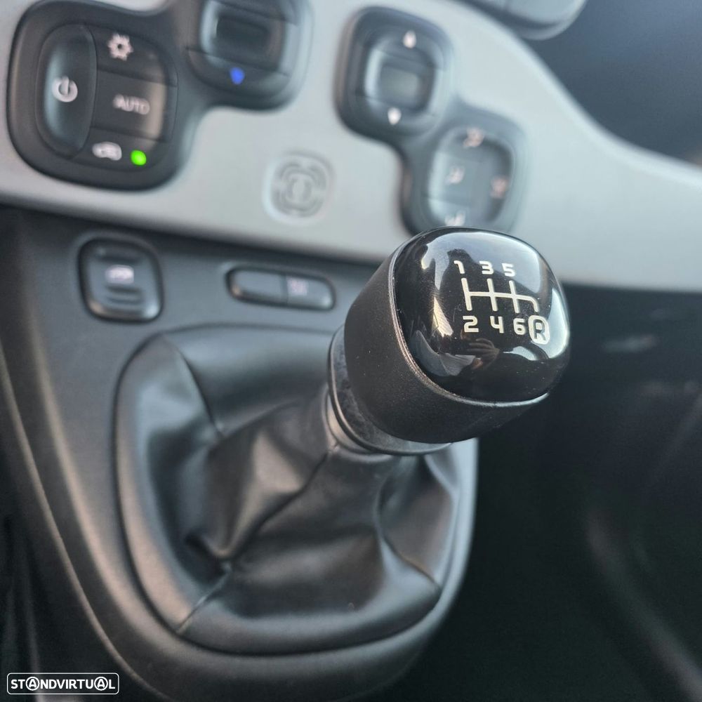Fiat Panda 1.0 Hybrid City Cross - 23