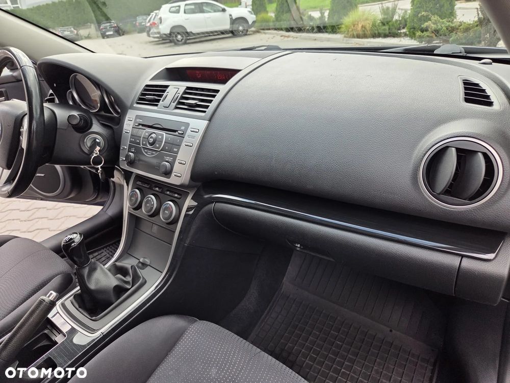 Mazda 6 2.0 Exclusive - 24
