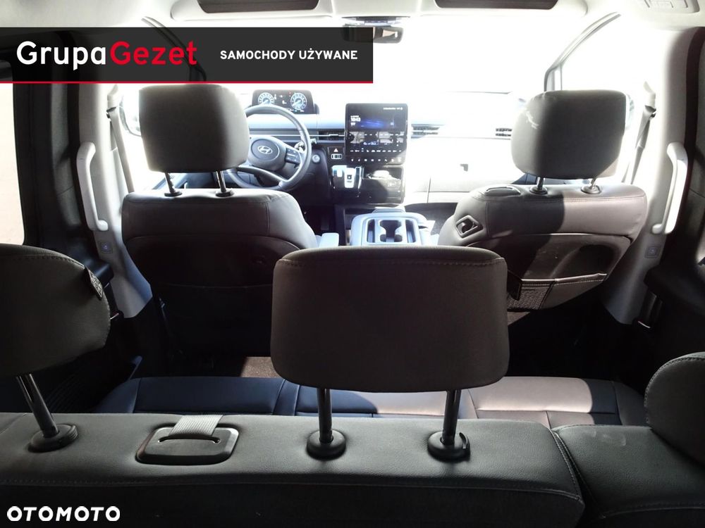 Hyundai Staria - 11