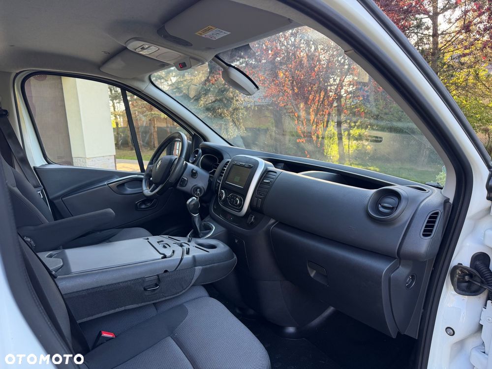 Renault Trafic - 12