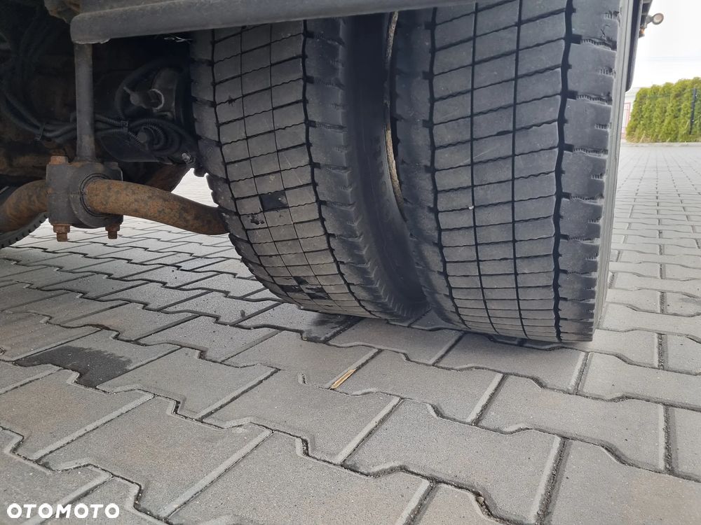MAN TGL 12 220 - 9